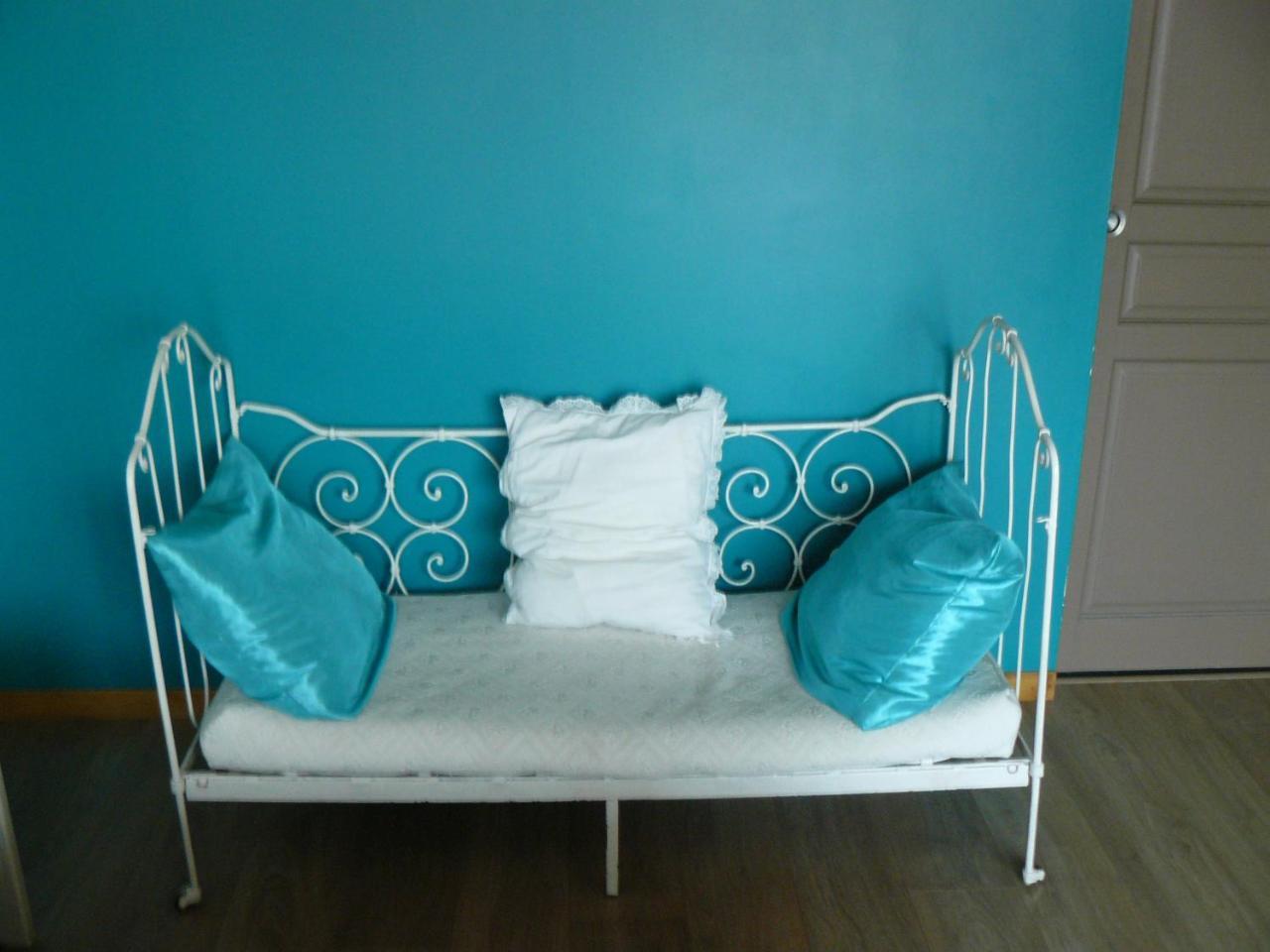 Au The A La Menthe Bed & Breakfast Romans-sur-Isere Exterior photo