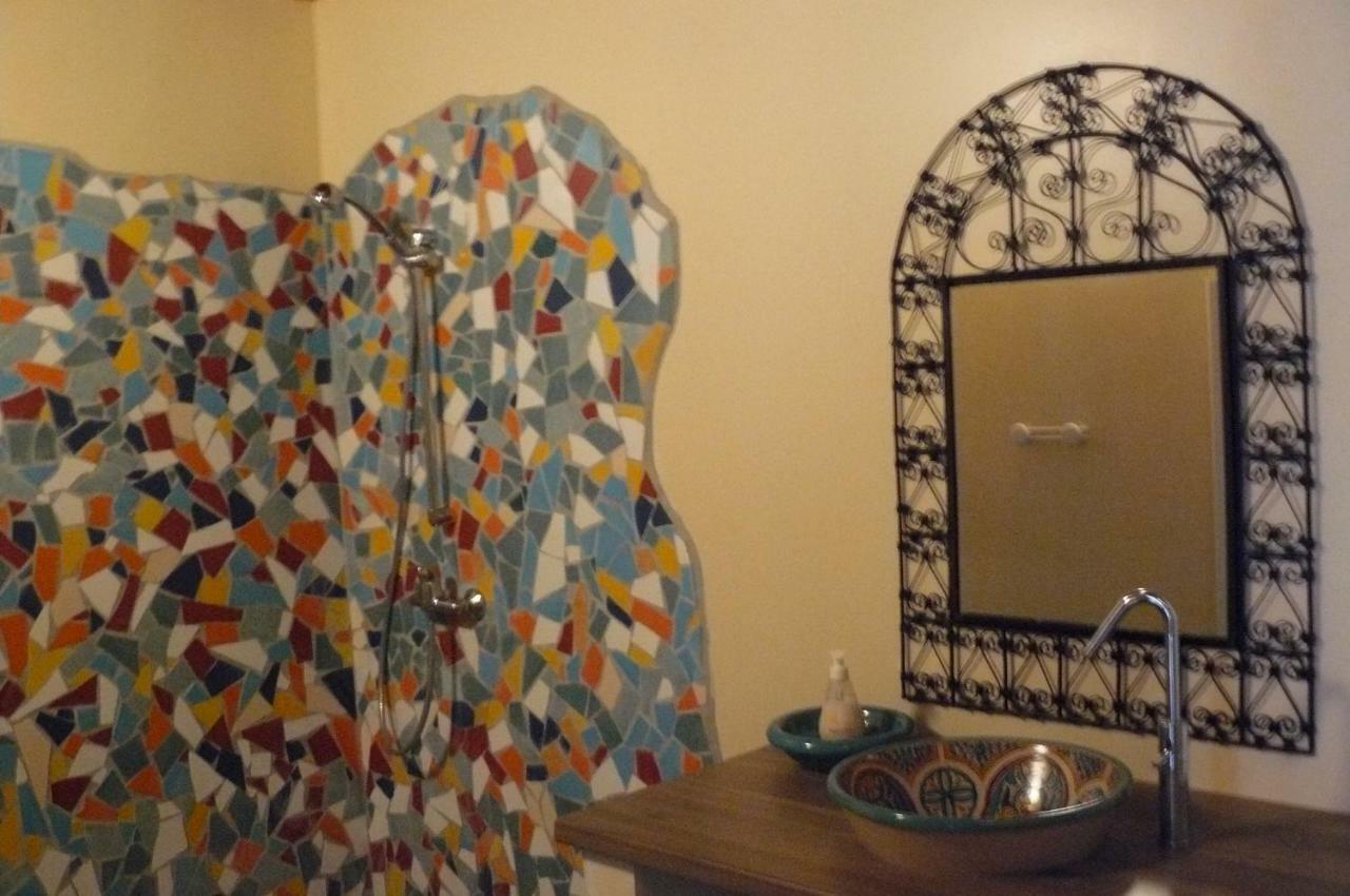 Au The A La Menthe Bed & Breakfast Romans-sur-Isere Exterior photo